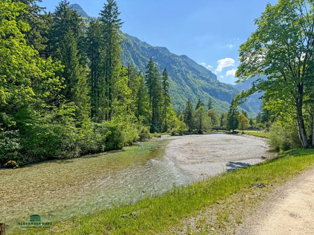 Baugrundstück in Naturparadies - Wohnen wo andere Urlaub machen - Bild 1