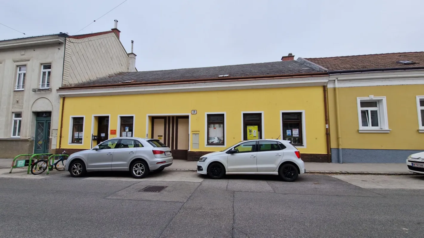 Stadthaus mit Entwicklungspotezial! - Bild 1