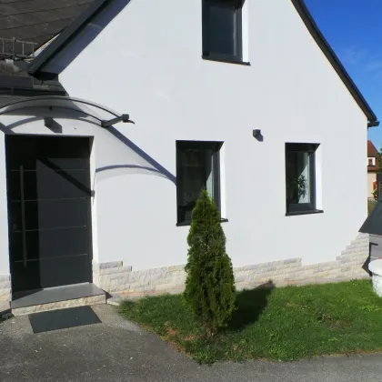 Traditioneller Vierkanthof großzügig mit 6ZI gemütlicher Innenhof, in zentraler Ortslage - Bild 3