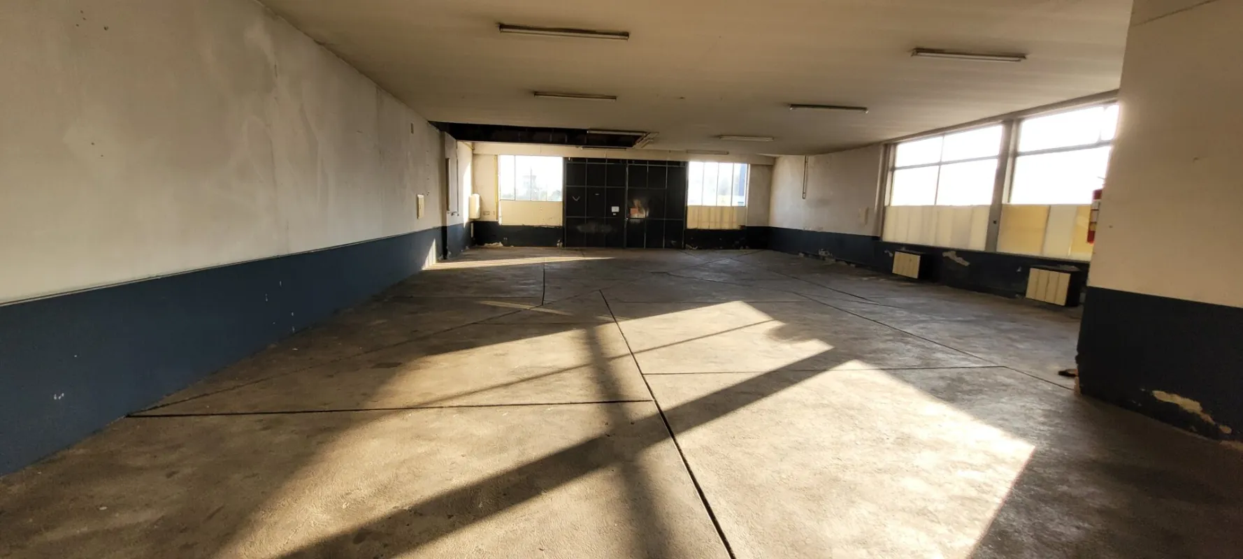 275 m² Lagerhalle - Gänserndorf - Hauptstraße - Bild 1