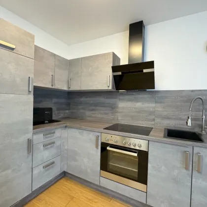MÖBLIERTES APARTMENT MIT BALKON UND OUTDOOR-POOL IN RUHIGER INNENHOFLAGE - Bild 3