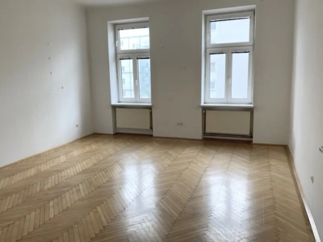 Großzügige, freundliche 3-Zimmerwohnung in charmantem Altbau, Küche, Zimmer zentral begehbar, Nähe Linien 2 + 31 + 33 und U6-Dresdnerstraße1 - Bild 1