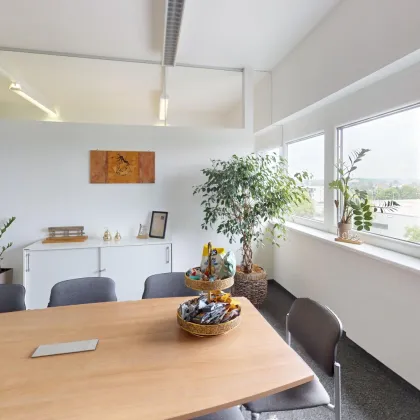 KINDERMANNZENTRUM- Modernes Büro in Leibnitz: Neuwertig, top ausgestattet, ideal für Ihre Firma - Bild 3