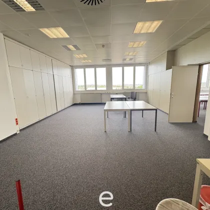 Moderne Bürofläche mit Lager-/Abstellräumen in Marchtrenk - Bild 3
