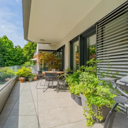 Traumhafte Terrassenwohnung mit Blick ins Grüne in toller Lage - Bild 2