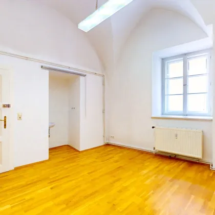 Repräsentatives Altbaubüro im historischen Palais Orsini-Rosenberg – Alter Platz 1, Klagenfurt - Bild 3