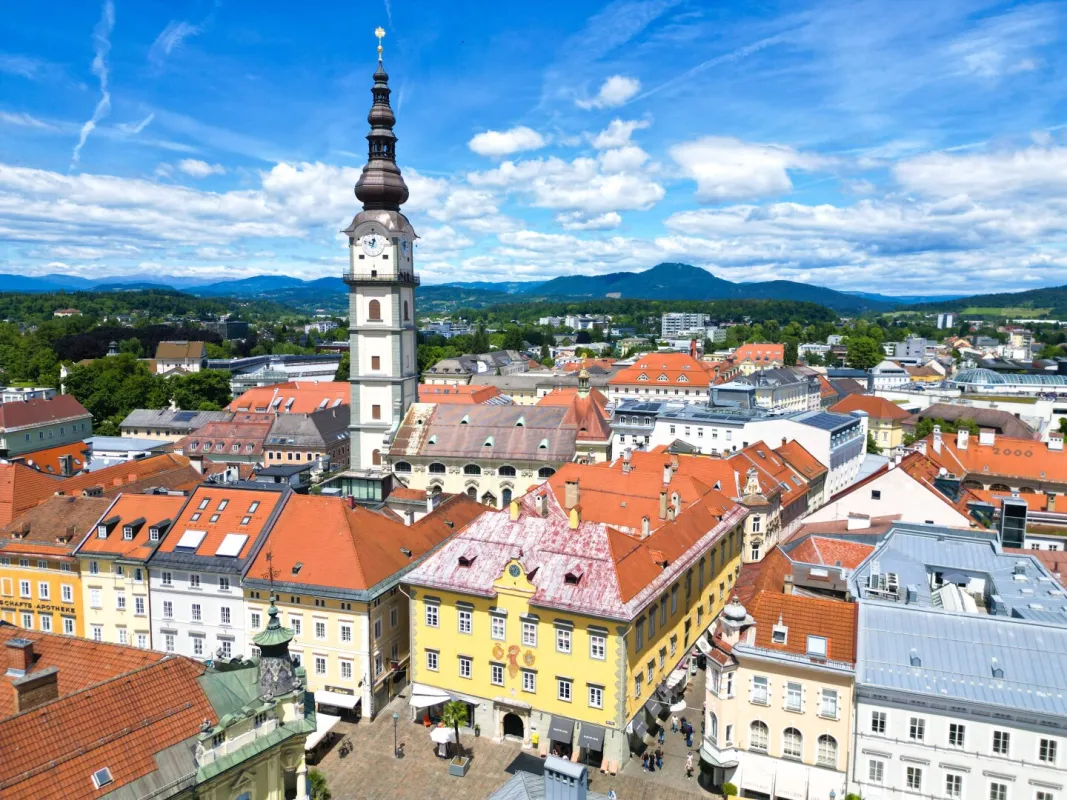 Repräsentatives Altbaubüro im historischen Palais Orsini-Rosenberg – Alter Platz 1, Klagenfurt - Bild 1