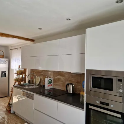 Ein-/Zweifamilienhaus in der Nähe von Lackenhof mit Entwicklungspotential und vielfältigen Nutzungsmöglichkeiten - Bild 2