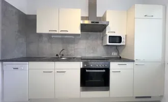 ++schöne, sehr saubere, voll möblierte ETW mit Loggia, Lift und TG-Platz++