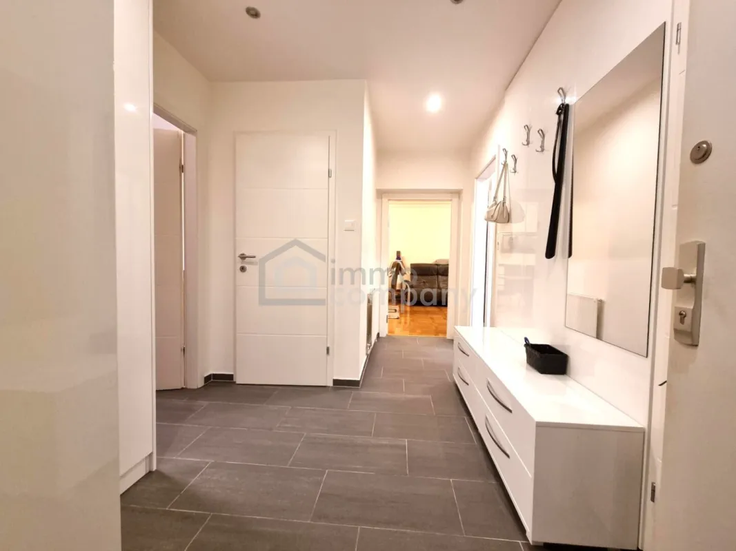 PERFEKTE AUFTEILUNG, TOP-INFRASTRUKTUR und LOGGIA mit GRÜNBLICK  – Ihre 3-Zimmerwohnung mit bester INFRASTRUKTUR - Bild 1