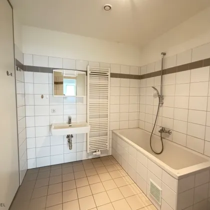 Große Wohnung mit Balkon in zentraler Lage in Ybbs! - Bild 3
