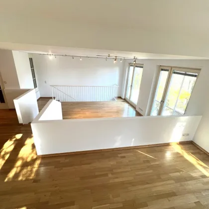 Attraktive ruhig gelegene Maisonetten-Wohnung in Neustift am Walde mit 2 Garagenplätzen, Terrassen, Garten und Balkon - Bild 2