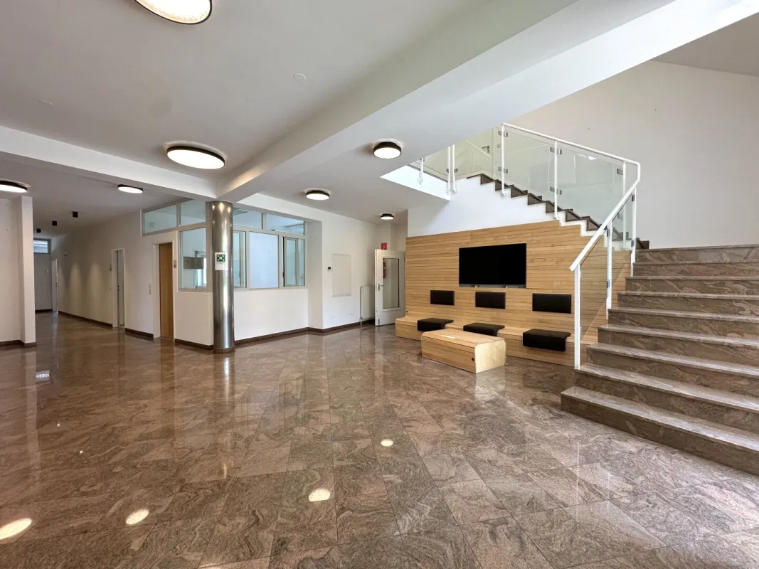 *Provisionsfreie Gewerbeimmobilie - Grundstück & Bestandsobjekt* - Bild 1