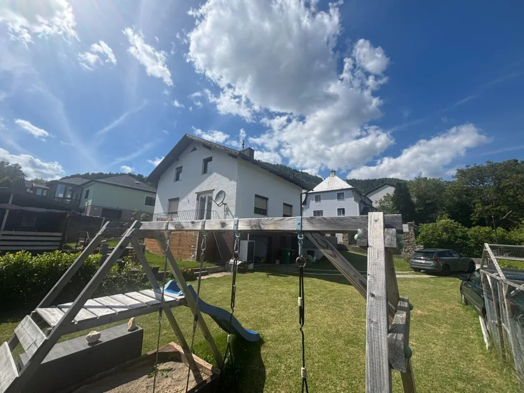 Familienhit  gemütliches, gepflegtes Wohnhaus in Grünbach am Schneeberg - Bild 1
