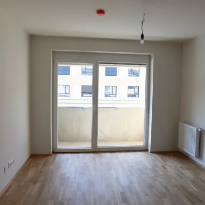 HERRLICHE Stadtwohnung in toller Lage mit Loggia und ausgezeichneter Verkehrsanbindung - Bild 2