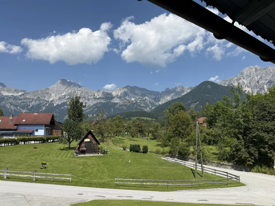 Mietwohnung mit 2 Schlafzimmer, herrlicher Blick auf die Haller Mauern! - Bild 1