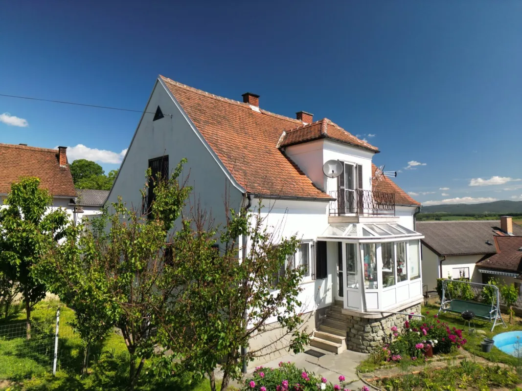 Geräumiges Einfamilienhaus in ruhiger Lage in Großpetersdorf - Bild 1