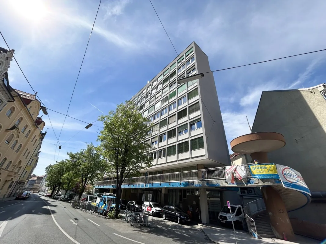 Zentrale Innenstadtlage mit einzigartigem Blick über die   Dächer von Graz! - Bild 1