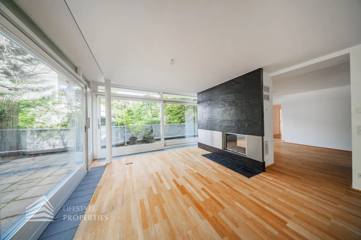 Wunderschöne 4 - Zimmer Wohnung mit Terrasse und 2 Balkonen - Bild 1