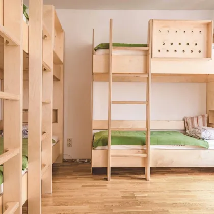 Erweiterter historischer Vierkanthof als exklusive Kinderherberge - Bild 3