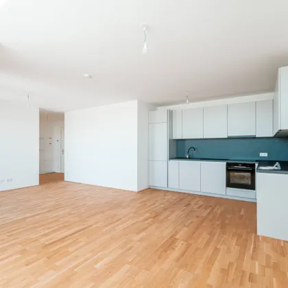Erstbezug mit Weitblick-Terrasse in Hofruhelage nahe Kagraner Platz! Küche und hochwertige Ausstattung inklusive! - Bild 2