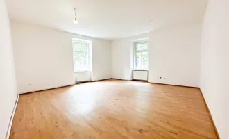 Stilvoll wohnen im klassischen 2-Zimmer Altbau