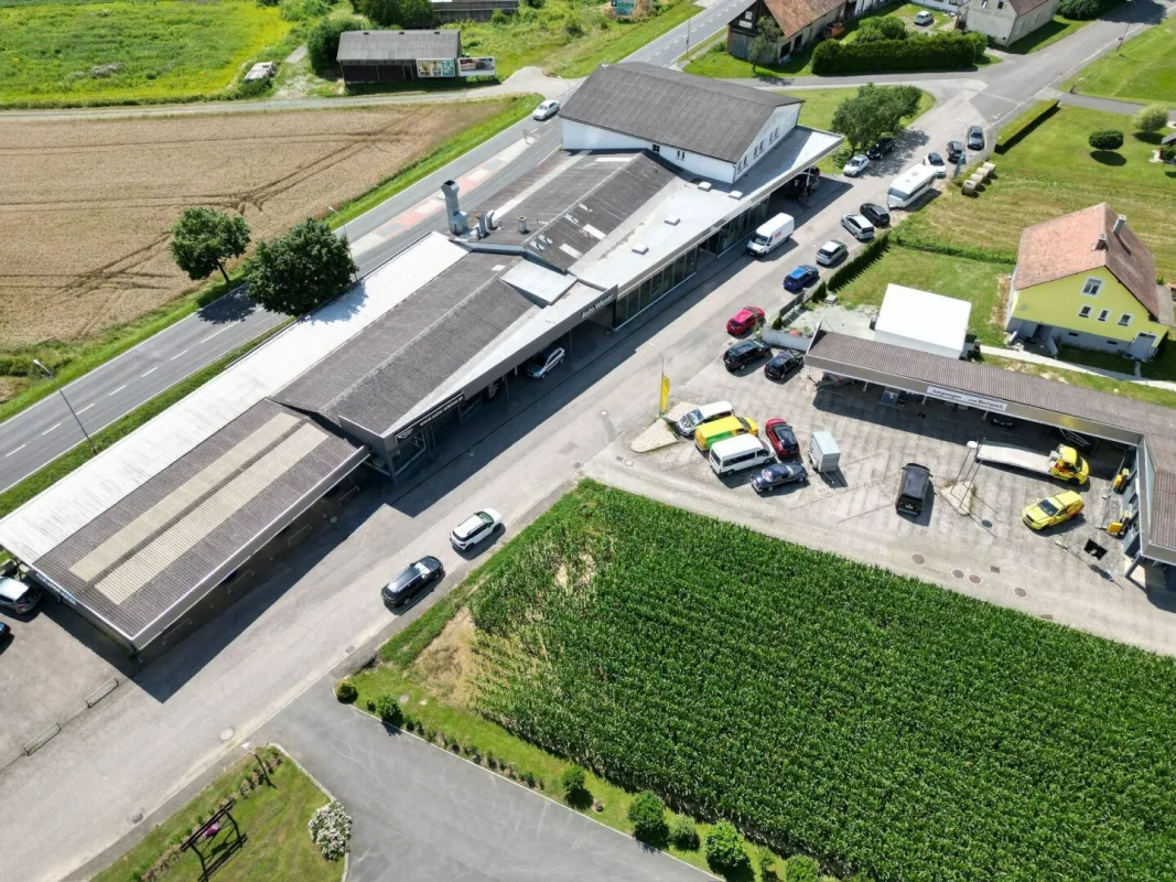 Top Gewerbestandort mit ausgezeichneter Verkehrsanbindung S7 | Ehemaliges Autohaus - Bild 1