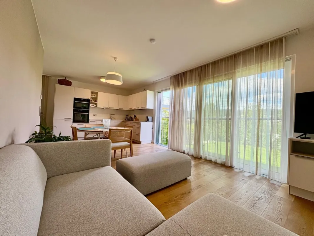 Exklusive 3-Zimmer-Gartenwohnung mit zwei Terrassen in Velden – luxuriös wohnen über dem Wörthersee! - Bild 1