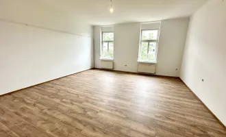 NEU SANIERT! Ansprechende 3- Zimmer-Altbauwohnung mit Balkon nahe des Jakominiplatzes und des Augartens in Grazer Bezirk Jakomini - Provisionsfrei!
