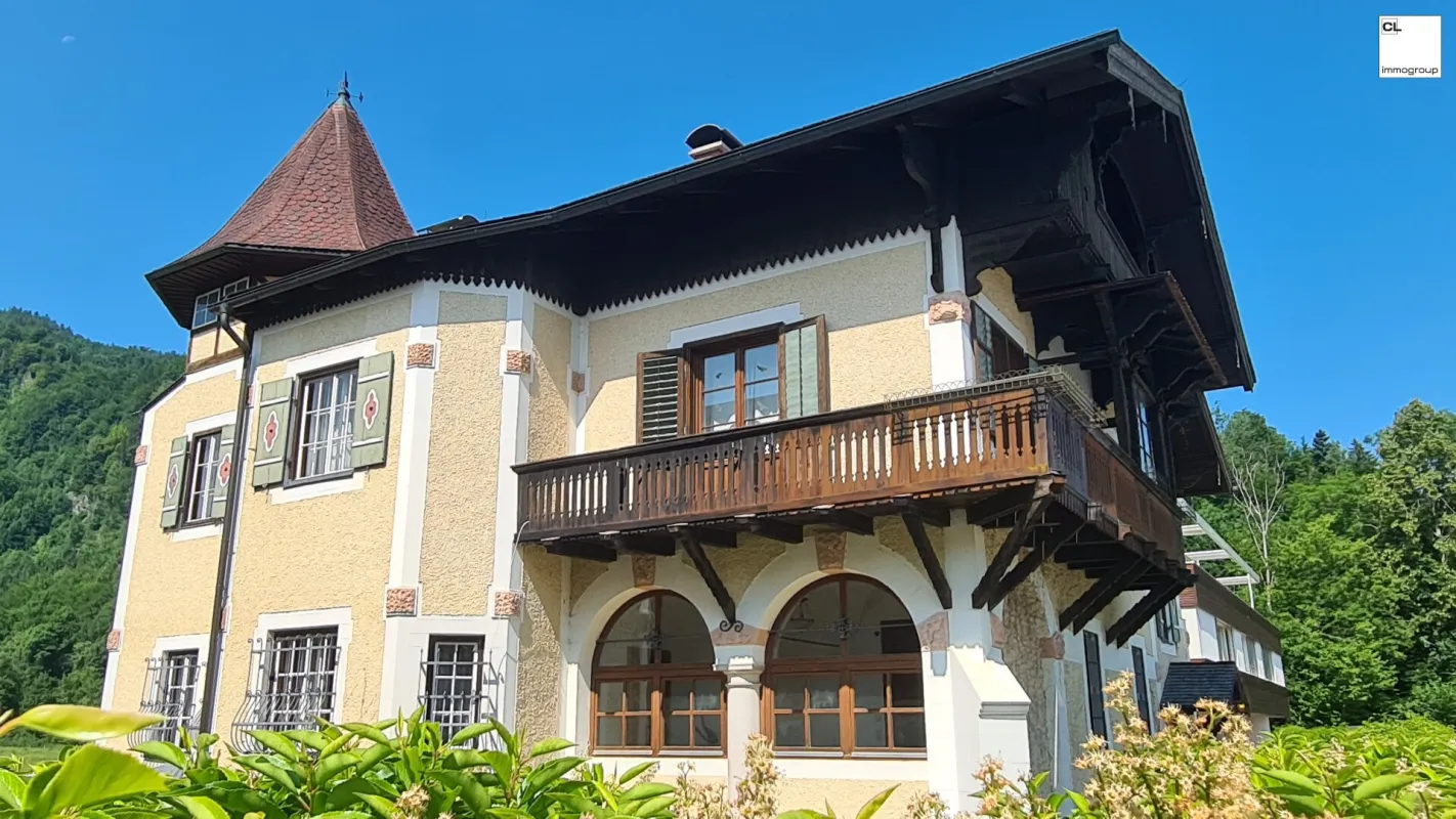 Historische VILLA am Mondsee mit BADEPLATZ - Bild 1