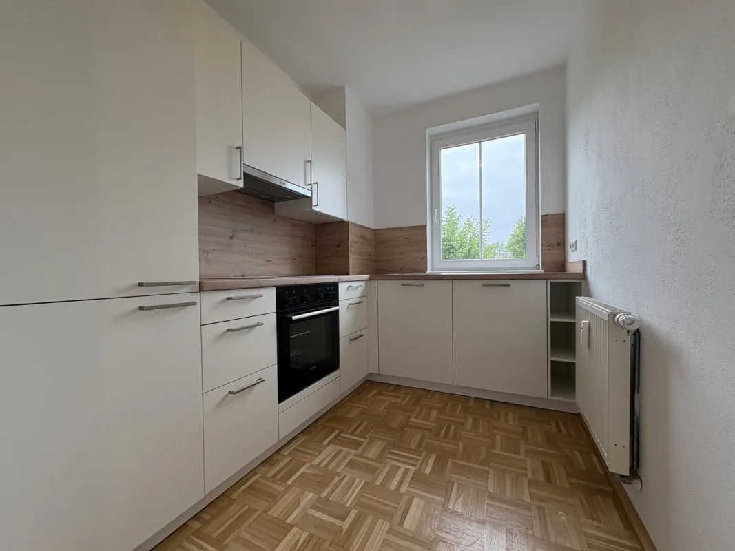 3-Zimmer Wohnung im EG mit Loggia - Bild 1