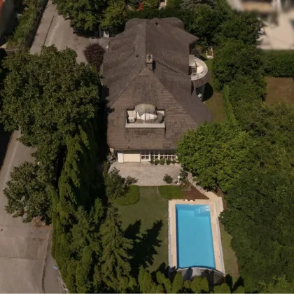 Einmalige Villa in Bestlage am Mitterberg, 337 m², Pool, Sauna, sichtgeschützter Garten. Ihr Rückzugsort für Generationen. - Bild 3