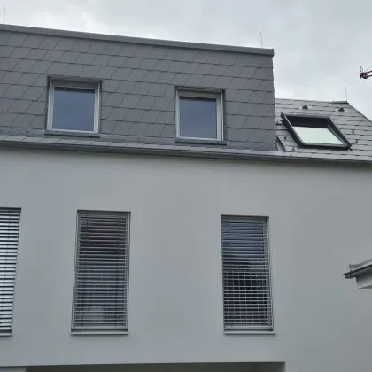 Dachgeschoss Wohnung mit Terrasse und Stellplatz, vermietet bis Juni 2026 - Bild 2