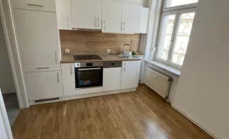 Attraktive frisch sanierte 2-Zimmer-Altbauwohnung in Top-Lage nähe Citypark – zur Miete.