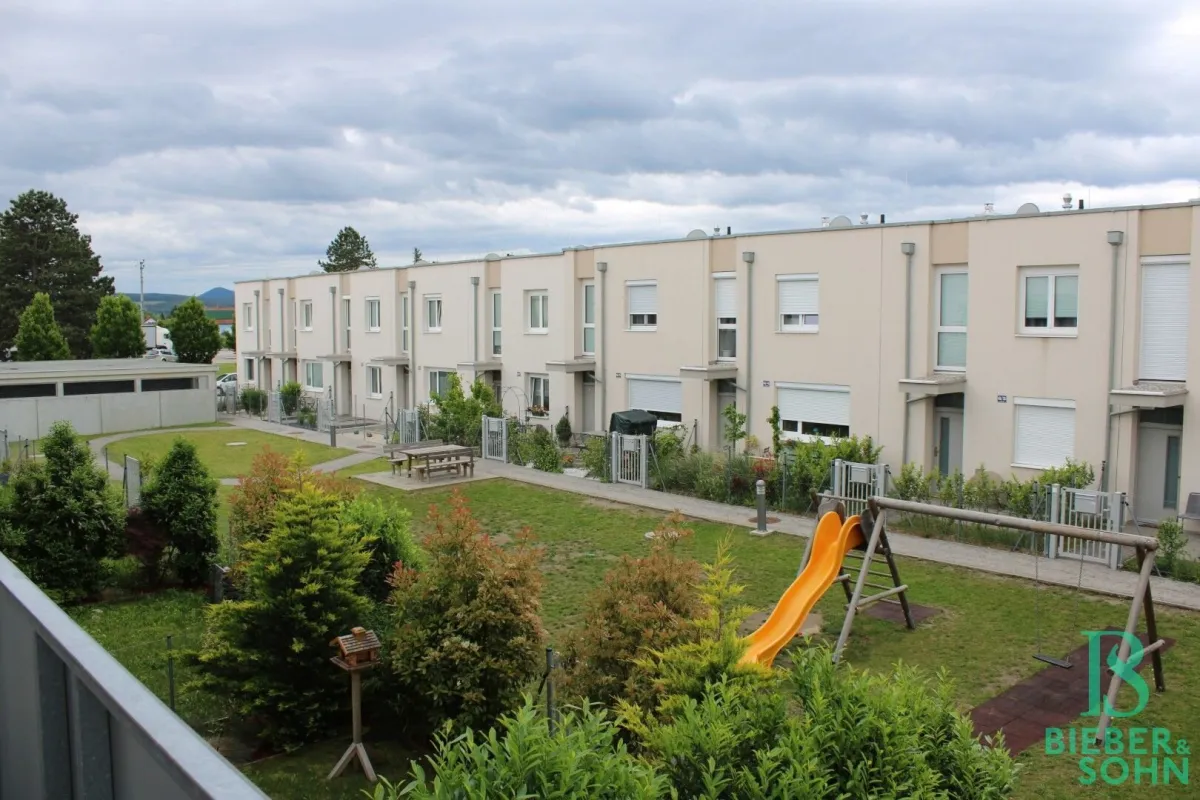 Moderne Familienwohnung mit Balkon - Bild 1
