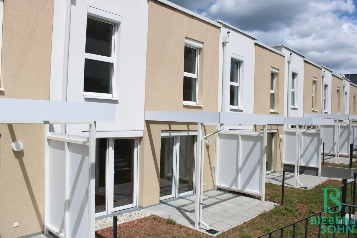 WOHNEN MIT CHIC - Wohnhausanlage Neunkirchen - Bild 1