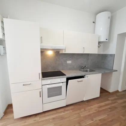 Innenhofruhelage: 2-Zimmer-Altbauwohnung in U-Bahn-Nähe - Bild 3