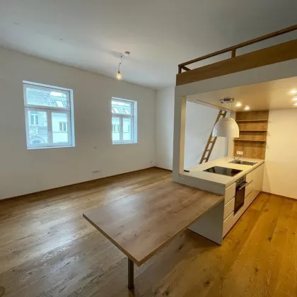 Nähe Naschmarkt: 1-Zimmerwohnung im DG-Ausbau eines stilvollen Altbaus - Bild 2