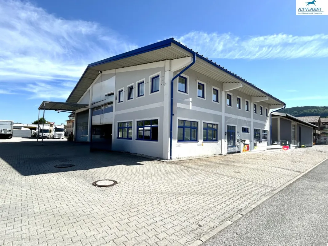 Verkauf Top-Gewerbeliegenschaft (Hallen/Büro/Freifläche) mit 3.002m2 im Gewerbegebiet Strasswalchen - Bild 1