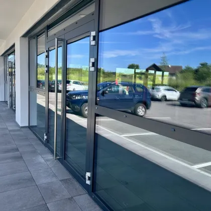 Attraktive Erdgeschoss Büro-/Praxisfläche im Neubau Straßwalchen zu mieten! - Bild 3