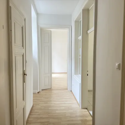 #SQ - MODERNISIERTE ALTBAUWOHNUNG MIT CHARME – - Bild 2