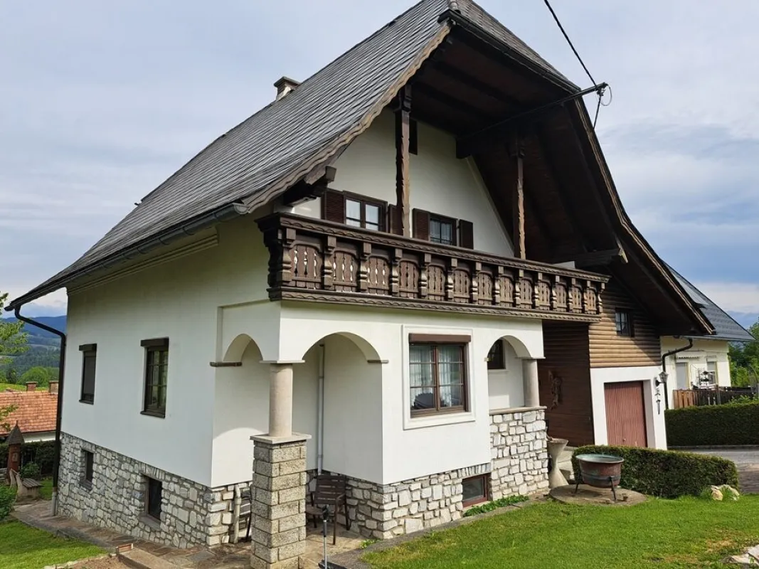 Charmantes Wohnhaus in sehr sonniger Lage - Bild 1