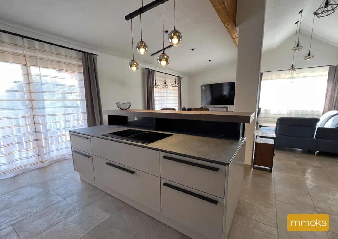 Traumhafte PENTHOUSE Wohnung -  zum Wohlfühlen -  Kirchberg/R. - Bild 1