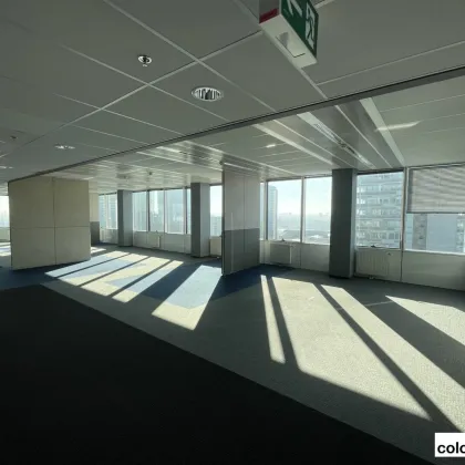 Attraktive Büroflächen im Saturn Tower mit Balkon - Bild 3