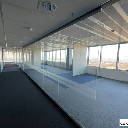 Attraktive Büroflächen im Saturn Tower mit Balkon - Bild 2