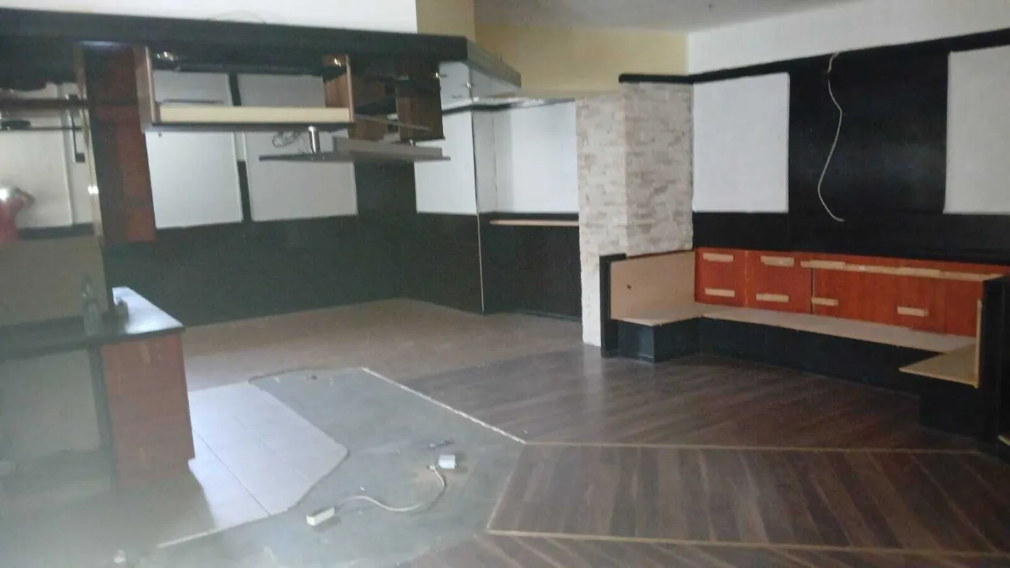Attraktive Gewerbe-/Bar-Fläche in Wiener Neustadt: 100m² für nur 749€ mtl. - Bild 1