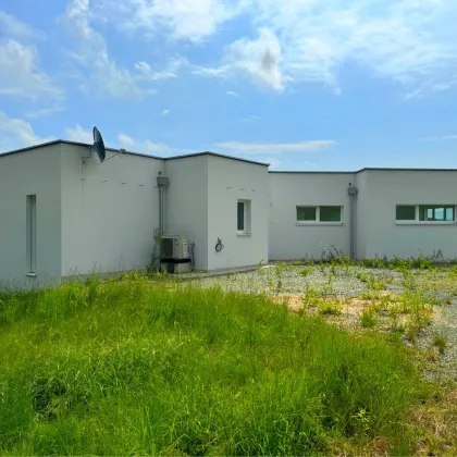 B O C K S D O R F  -  Sonniger Bungalow mit Panoramablick und Erstbezug! - Bild 3