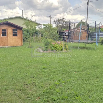 Keines Haus mit großem Garten - Nur einen Steinwurf vom Wasser entfernt - Bild 3