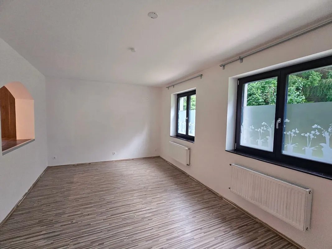 *** GEMEINSCHAFTSGARTEN *** UNBEFRISTET *** KFZ-STELLPLATZ *** - Bild 1