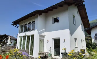 Top-Objekt ! Gepflegtes exclusives Einfamilienhaus mit riesigem Grundstück